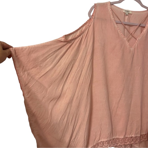 UmGee cold shoulder criss cross oversize dolman top size L - Picture 3 of 8